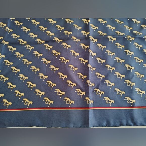 Kentucky Derby Horse Park 💯 Silk Scarf Vintage - Picture 8 of 14